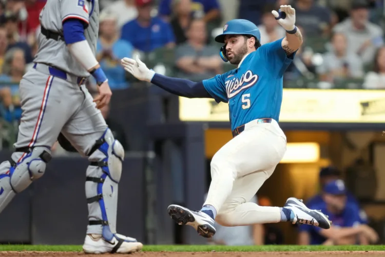 Henderson allows 1 hit in 7 innings as Brewers top Rangers 6-1